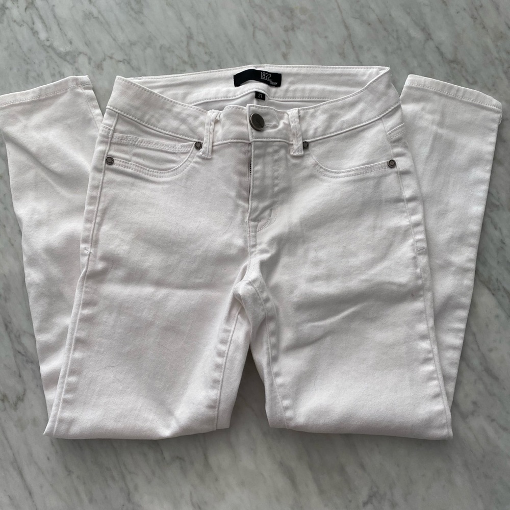 Nordstrom 1822 white denim jeans 27